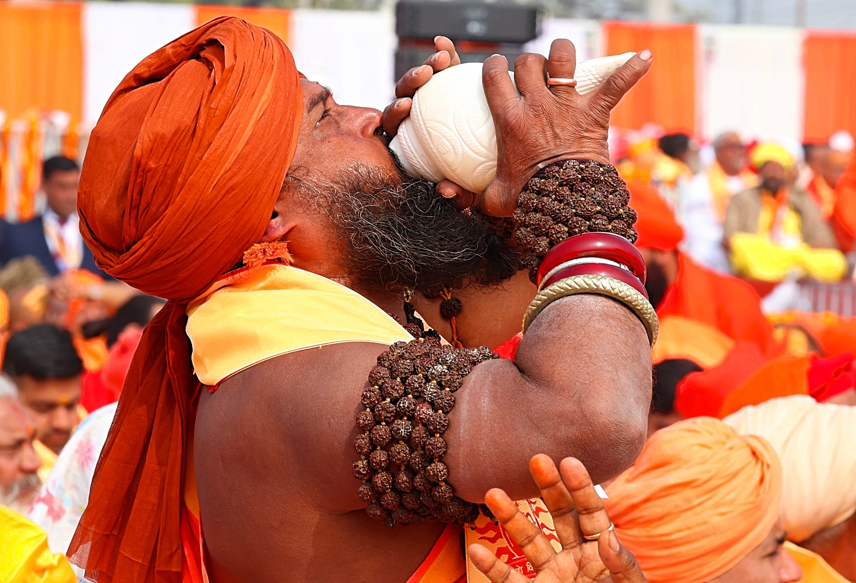 लेकिन पुरुष प्रधान समाज में 'जानकी' के लिए जय जयकार कौन करेगा? मिथिला में आज भी जानकियों की स्थिति  बेहतर नहीं है